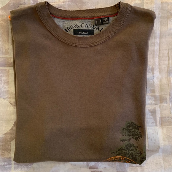 Mexx Olive Green with Orange Trim Men’s T-shirt - Picture 2 of 5